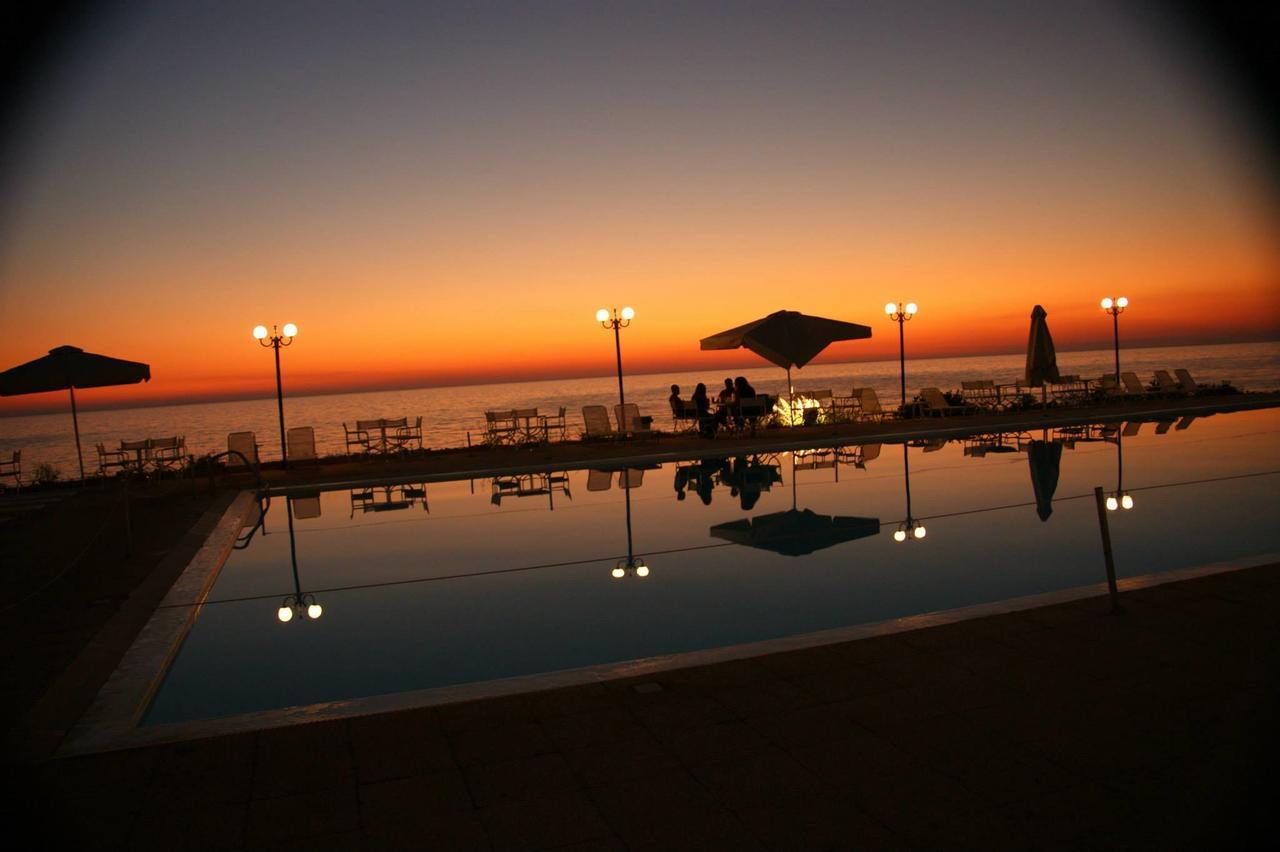Hotel Limenari Филиатра Экстерьер фото