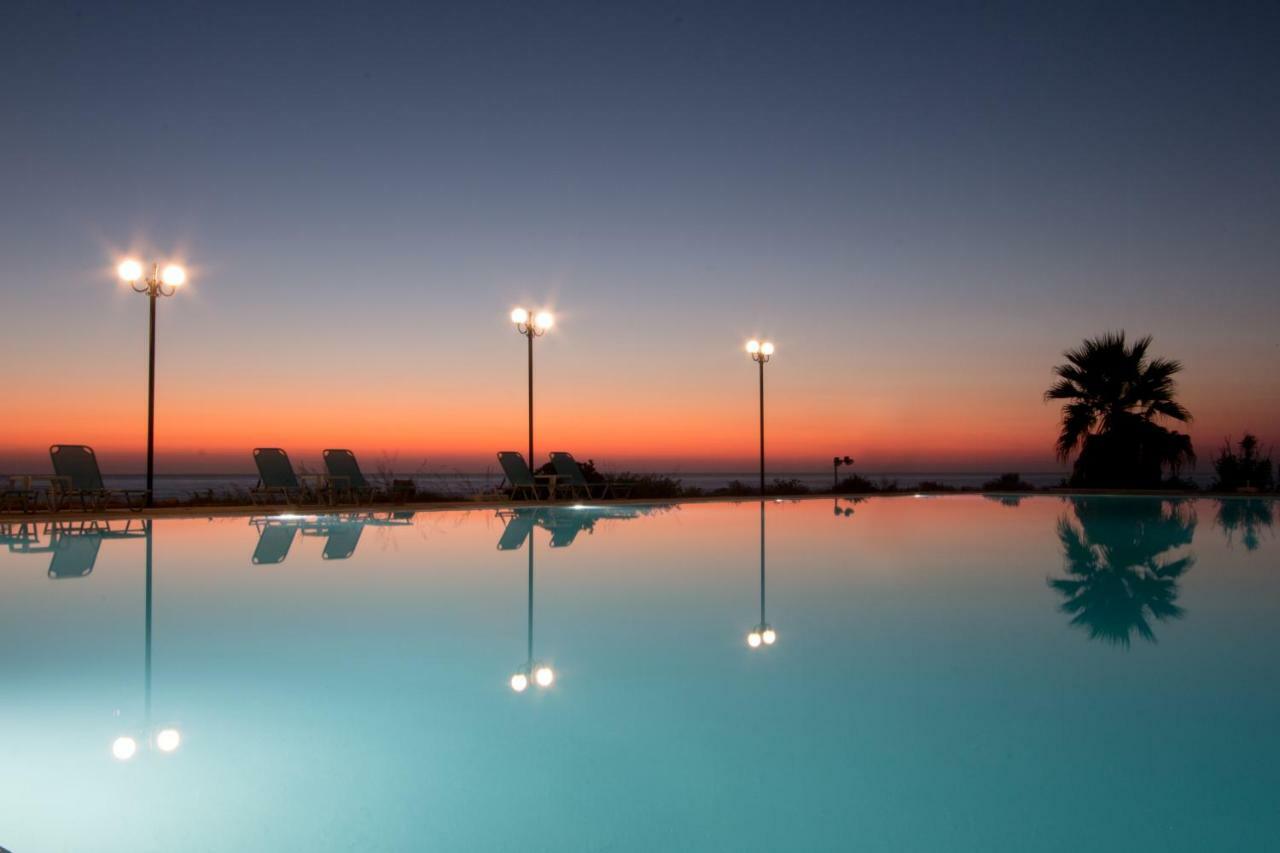 Hotel Limenari Филиатра Экстерьер фото